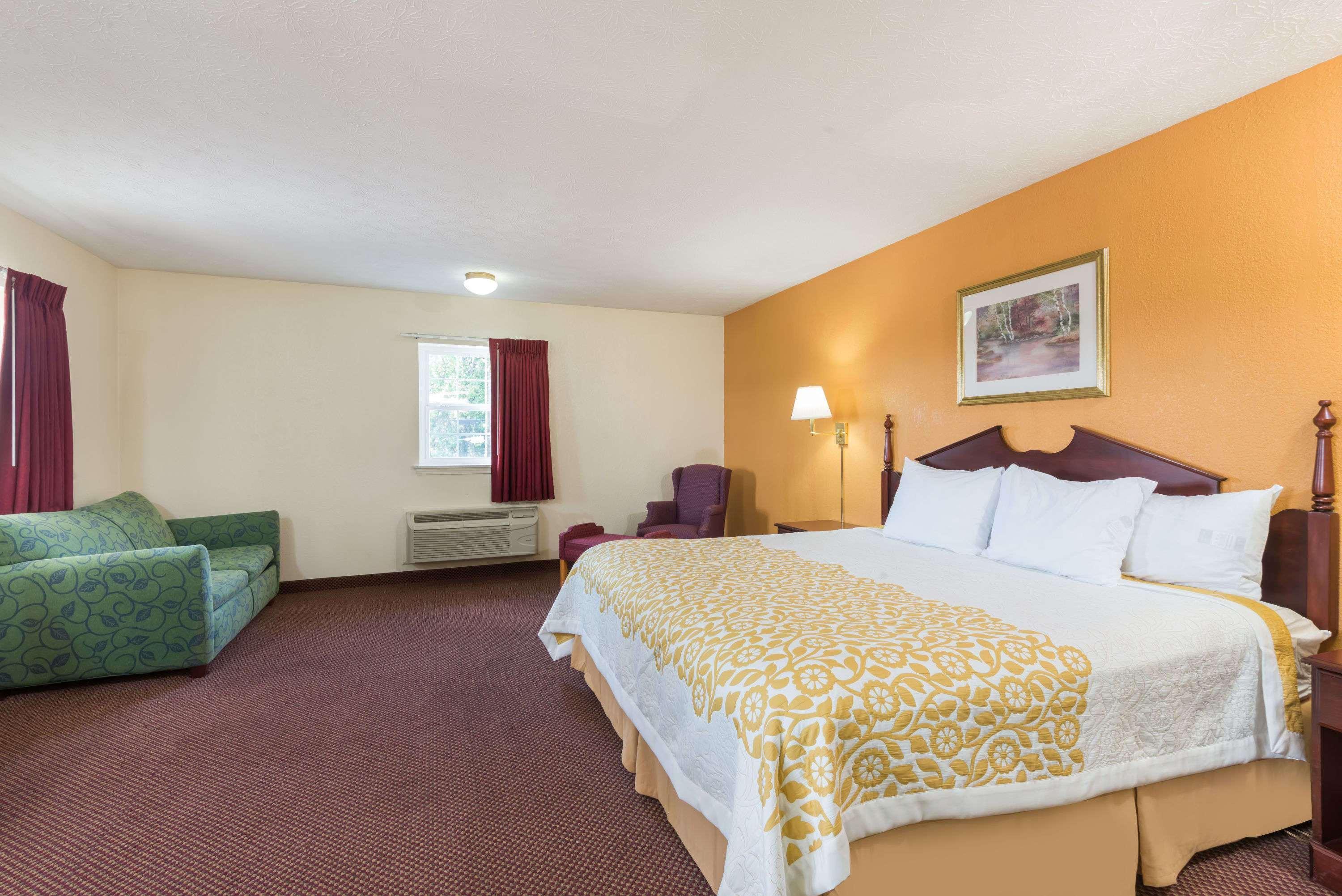 Days Inn By Wyndham Amherst Kültér fotó