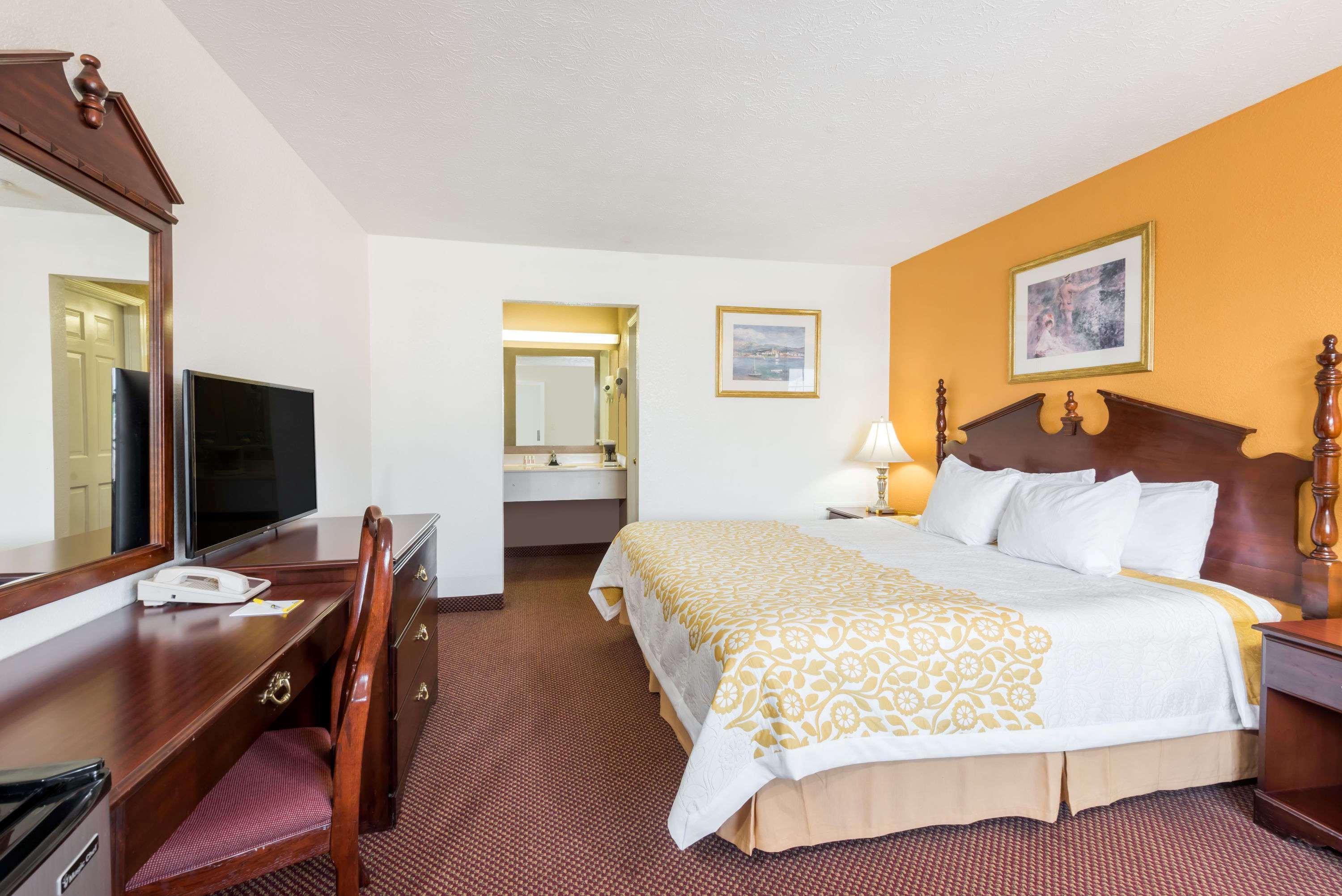 Days Inn By Wyndham Amherst Kültér fotó